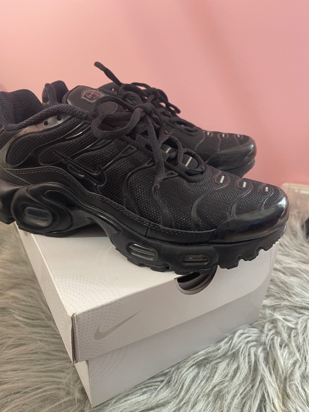 Nike Black Air Max Plus TN Sneakers
